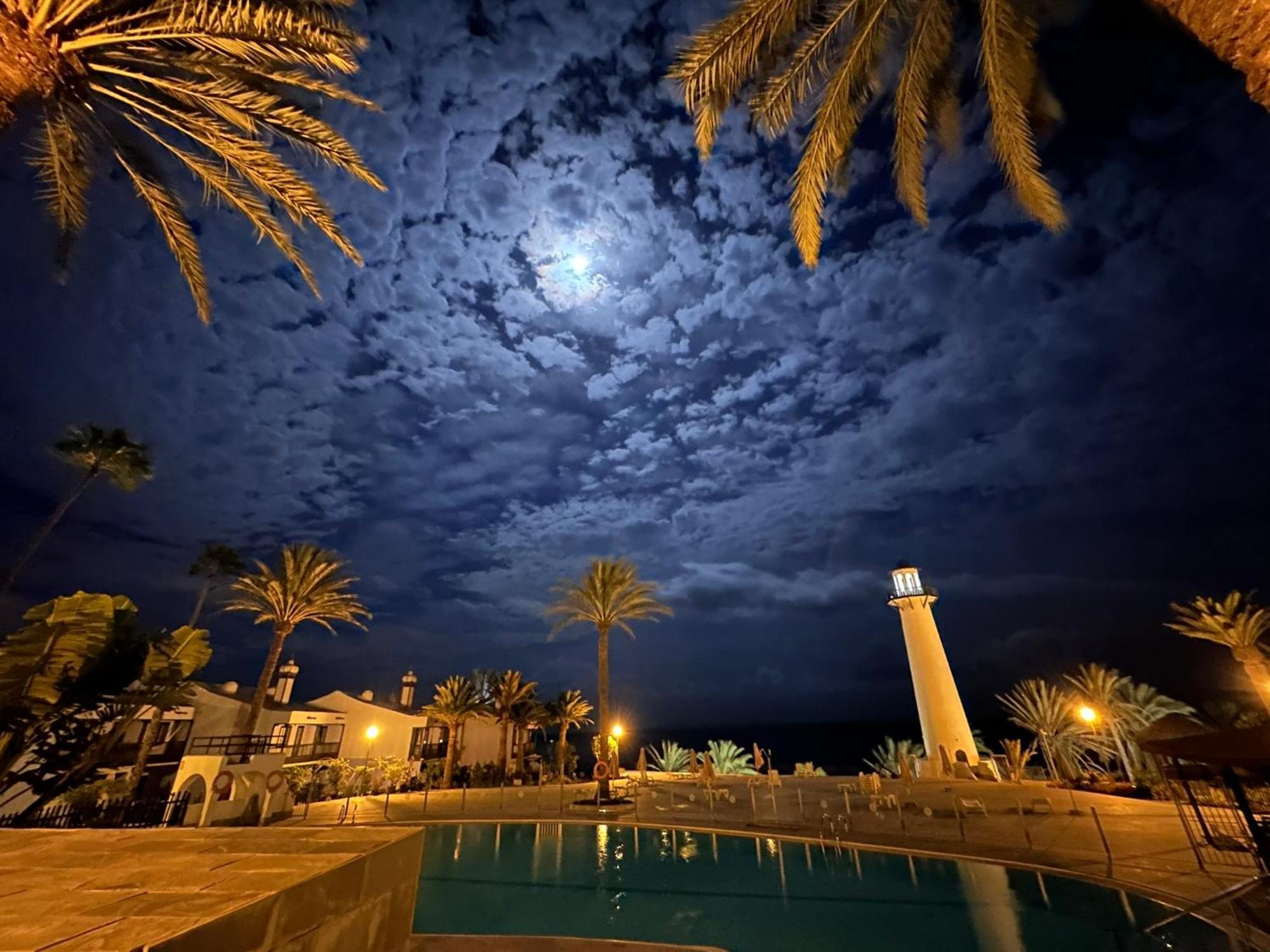 First Beachline Deluxe With Garden And Terrasse In Sun Club San Bartolomé Exterior foto